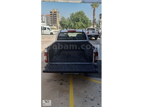 MERSİN ISUZU BAYİSİNDE 2006 MODEL 4X2 ISUZU DMAX ÇİFT KABİN