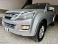 2017 MODEL ISUZU D-MAX 2.5TDİ 163HP 4X2 LİMİTED %20 FATURALI