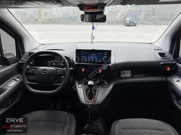 BOYASIZ 2025 MODEL OPEL COMBO 1.5 DİZEL 24.000 km