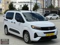 BOYASIZ 2025 MODEL OPEL COMBO 1.5 DİZEL 24.000 km