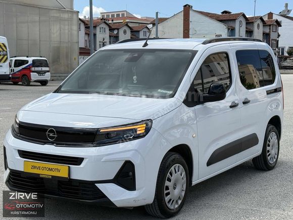 BOYASIZ 2025 MODEL OPEL COMBO 1.5 DİZEL 24.000 km