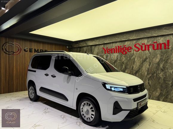 CEMRE OTO 'dan BOYASIZ 2025 OPEL COMBO 1.5D Essential 130 HP