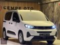 CEMRE OTO 'dan BOYASIZ 2025 OPEL COMBO 1.5D Essential 130 HP