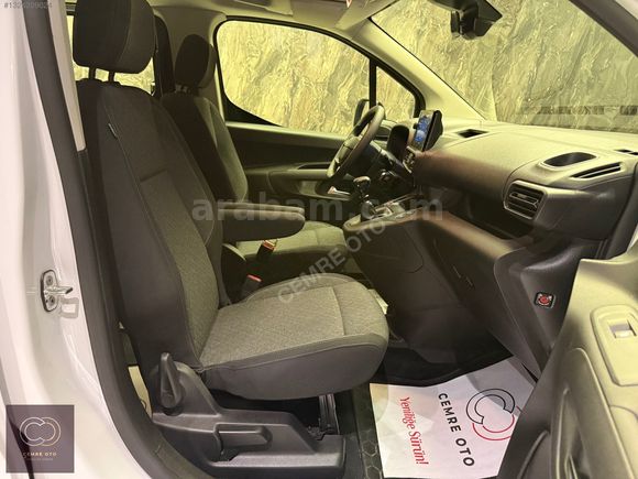 CEMRE OTO 'dan BOYASIZ 2025 OPEL COMBO 1.5D Essential 130 HP