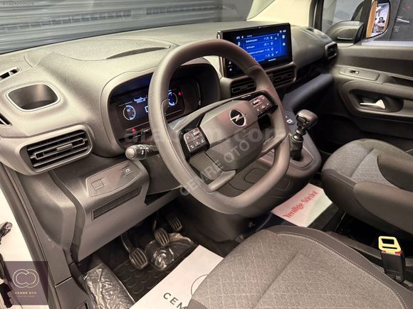 CEMRE OTO 'dan BOYASIZ 2025 OPEL COMBO 1.5D Essential 130 HP