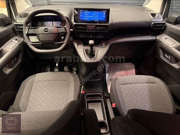 CEMRE OTO 'dan BOYASIZ 2025 OPEL COMBO 1.5D Essential 130 HP