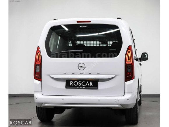 ROSCAR'DAN 2026 OPEL COMBO 1.5D ESSENTİAL 29.000KM %20 KDV
