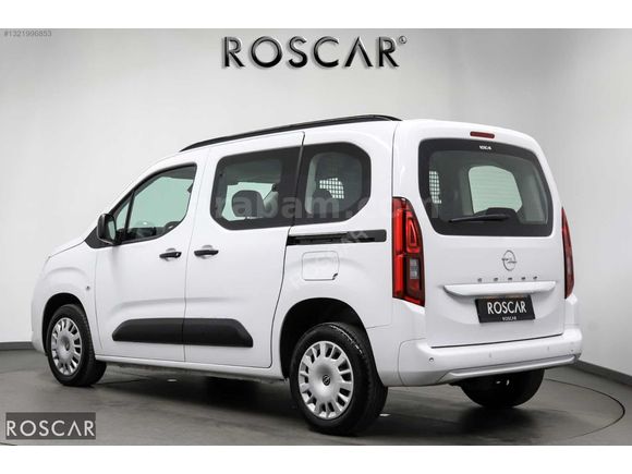 ROSCAR'DAN 2026 OPEL COMBO 1.5D ESSENTİAL 29.000KM %20 KDV