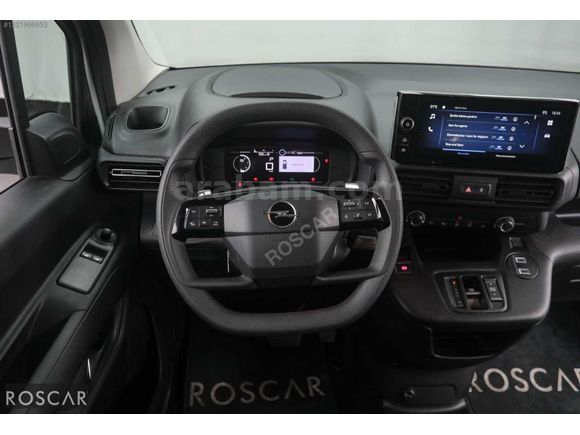 ROSCAR'DAN 2026 OPEL COMBO 1.5D ESSENTİAL 29.000KM %20 KDV