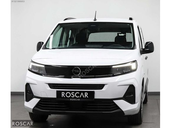 ROSCAR'DAN 2026 OPEL COMBO 1.5D ESSENTİAL 29.000KM %20 KDV