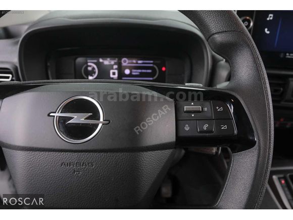 ROSCAR'DAN 2026 OPEL COMBO 1.5D ESSENTİAL 29.000KM %20 KDV