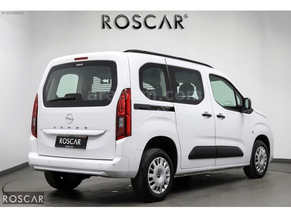 ROSCAR'DAN 2026 OPEL COMBO 1.5D ESSENTİAL 29.000KM %20 KDV