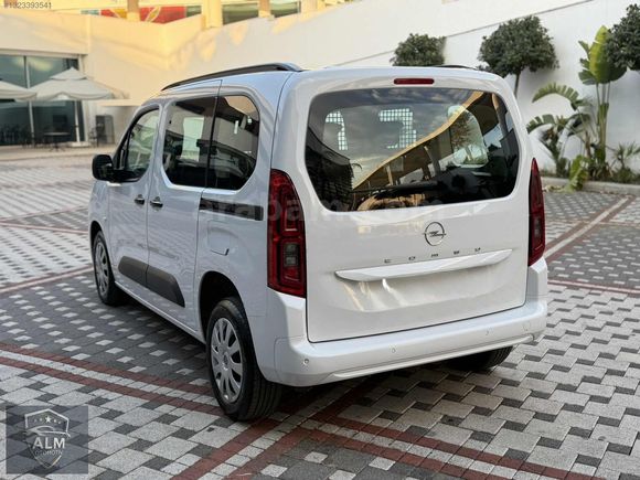 2025 COMBO 1,5 D Essential 17.000 km %20 Ftr hatasız