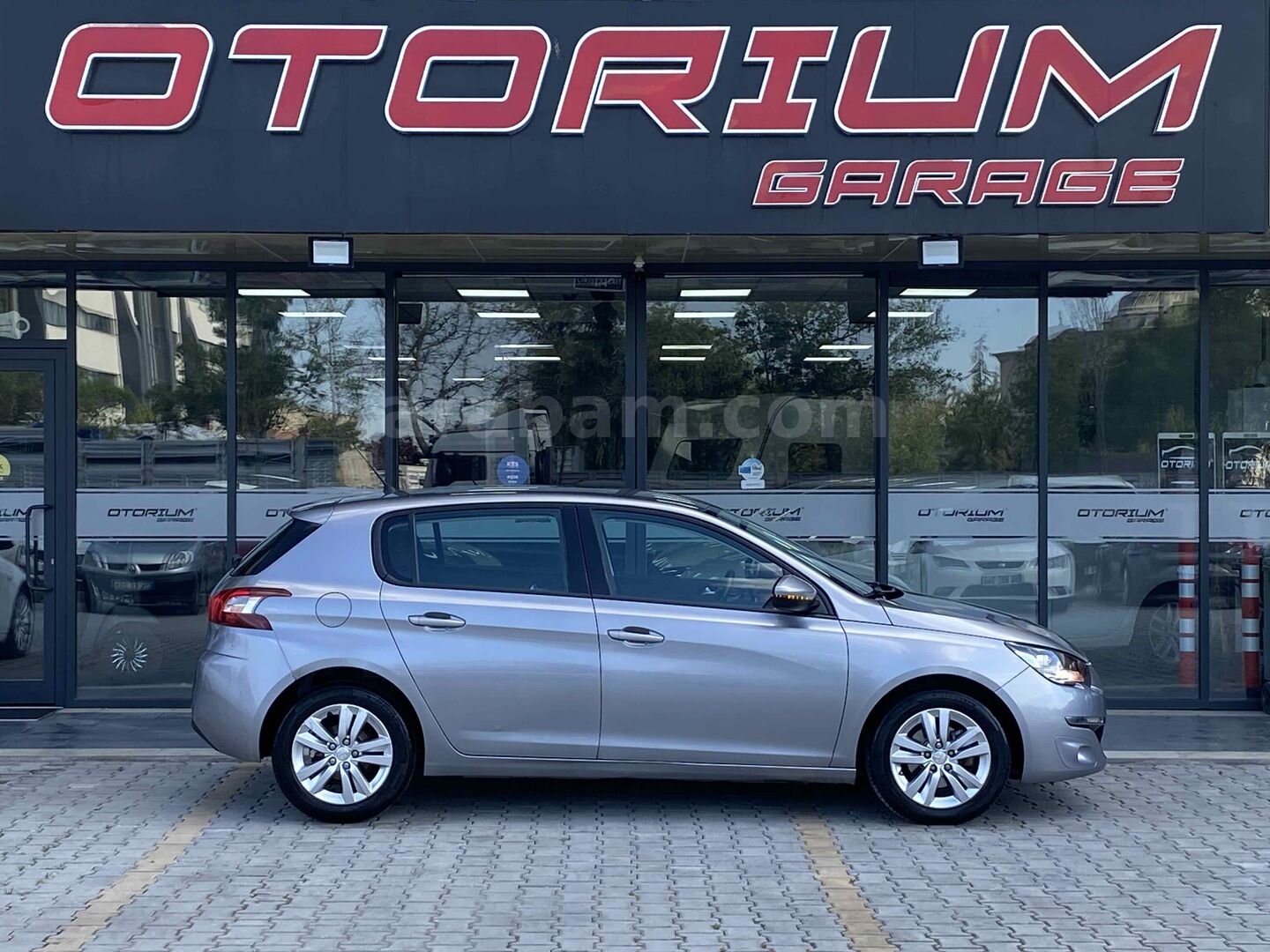 Galeriden Peugeot 308 1.2 PureTech Allure 2015 Model Konya 158.750 km Füme 6
