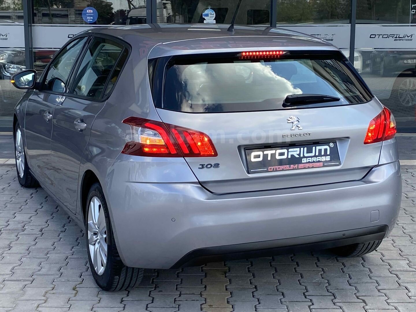 Galeriden Peugeot 308 1.2 PureTech Allure 2015 Model Konya 158.750 km Füme 3