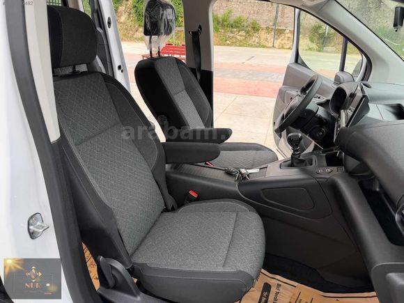 2026 SIFIR OPEL COMBO 1.5 ESSENTİAL+ORTA KONSOLLU+GSR 2+%20 KDV