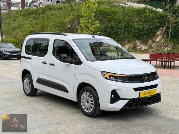 2026 SIFIR OPEL COMBO 1.5 ESSENTİAL+ORTA KONSOLLU+GSR 2+%20 KDV