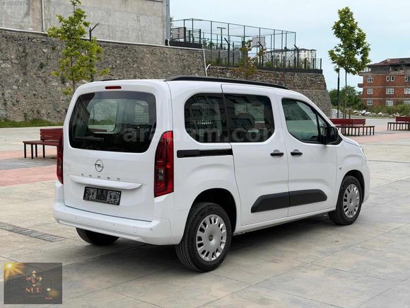2026 SIFIR OPEL COMBO 1.5 ESSENTİAL+ORTA KONSOLLU+GSR 2+%20 KDV