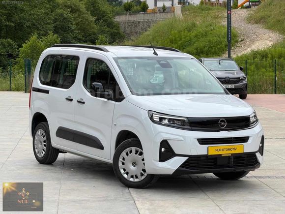 2026 SIFIR OPEL COMBO 1.5 ESSENTİAL+ORTA KONSOLLU+GSR 2+%20 KDV