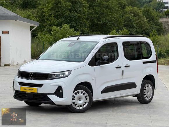 2026 SIFIR OPEL COMBO 1.5 ESSENTİAL+ORTA KONSOLLU+GSR 2+%20 KDV