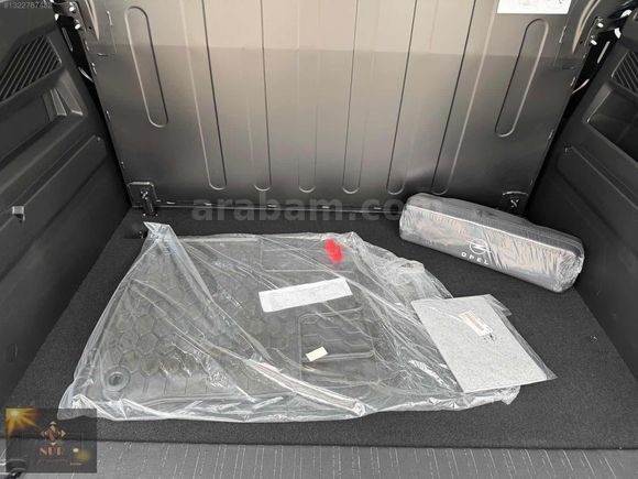 2026 SIFIR OPEL COMBO 1.5 ESSENTİAL+ORTA KONSOLLU+GSR 2+%20 KDV