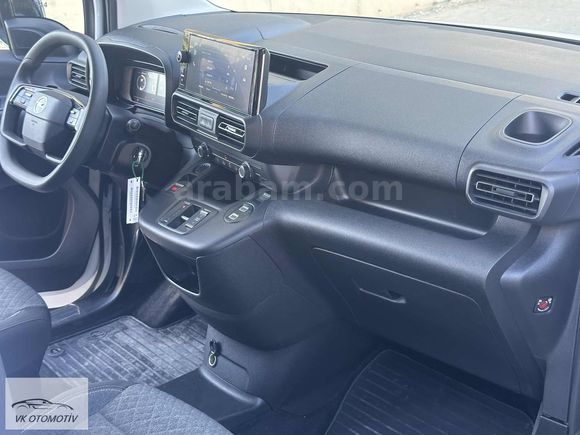 HATASIZ BOYASIZ TRAMERSİZ OPEL COMBO OTOMATİK