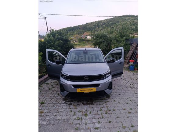 OPEL COMBO ESSENTİAL 3200KM HATASİZ BOYASİZ