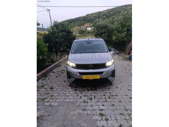 OPEL COMBO ESSENTİAL 3200KM HATASİZ BOYASİZ
