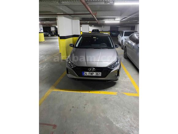 Sahibinden Hyundai i20 1.4 MPI Jump 2021 Model 