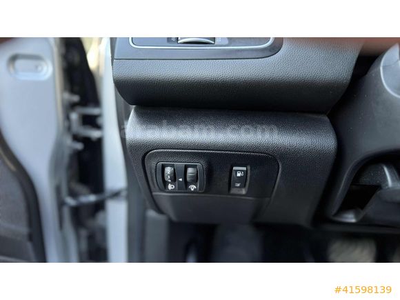 2018 MODEL - OTOMATİK VİTES - 174.000KM - MEGANE 4 - TOUCH