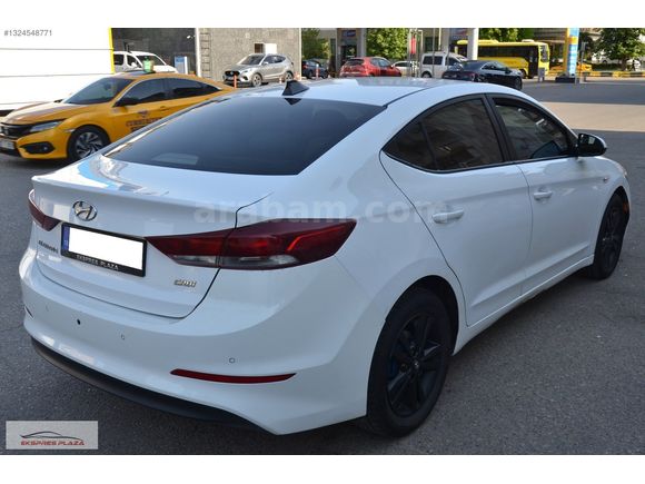 EKSPRES PLAZA'DAN 2018 HYUNDAİ ELENTRA 1.6 CRDI STYLE PLUS