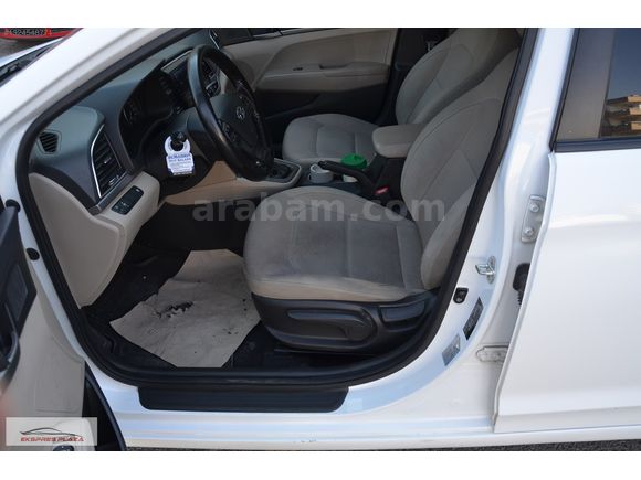 EKSPRES PLAZA'DAN 2018 HYUNDAİ ELENTRA 1.6 CRDI STYLE PLUS
