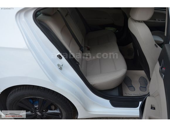 EKSPRES PLAZA'DAN 2018 HYUNDAİ ELENTRA 1.6 CRDI STYLE PLUS