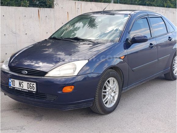 Sahibinden Ford Focus 1.6 Ghia 2001 Model