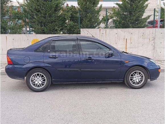 Sahibinden Ford Focus 1.6 Ghia 2001 Model