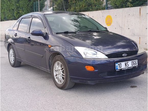Sahibinden Ford Focus 1.6 Ghia 2001 Model