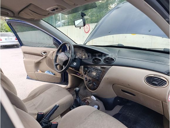 Sahibinden Ford Focus 1.6 Ghia 2001 Model