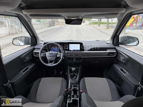 53.000 KM'DE HATASIZ DİZEL FORD TOURNEO