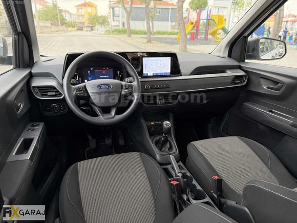 53.000 KM'DE HATASIZ DİZEL FORD TOURNEO