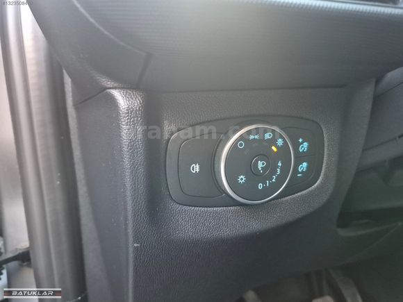 2025 TOURNEO COURIER 1.5 EcoBlue TREND PAKET 19 BİNDE BAKIMLI