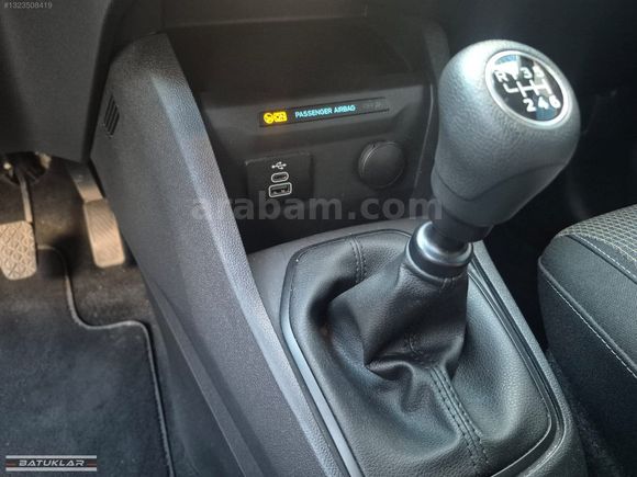 2025 TOURNEO COURIER 1.5 EcoBlue TREND PAKET 19 BİNDE BAKIMLI