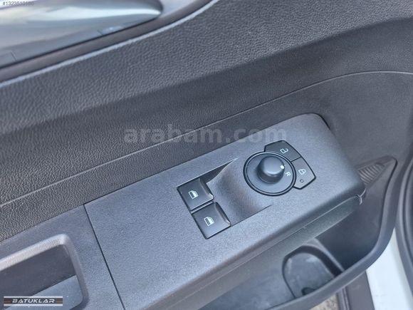 2025 TOURNEO COURIER 1.5 EcoBlue TREND PAKET 12 BİNDE
