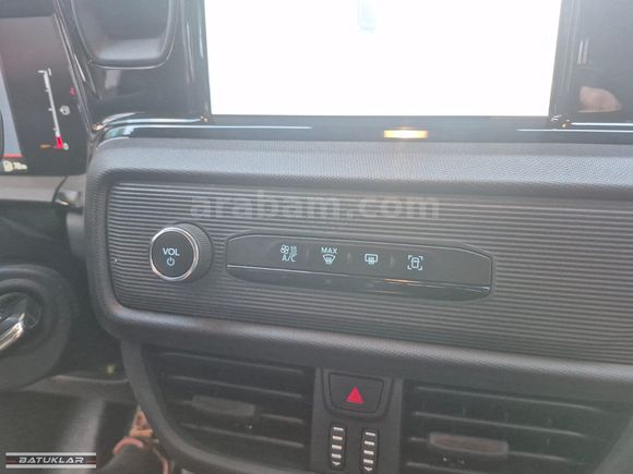 2025 TOURNEO COURIER 1.5 EcoBlue TREND PAKET 12 BİNDE