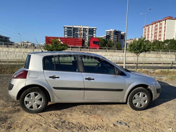 Sahibinden Renault Megane 1.4 Authentique 2006 Model 