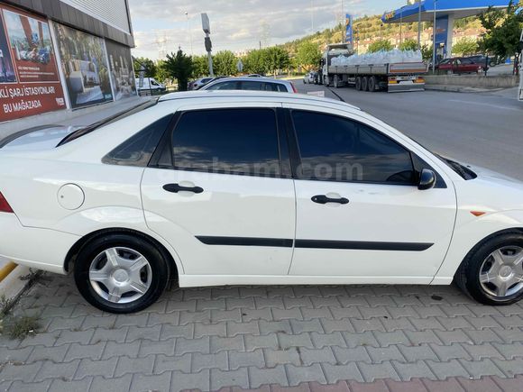Sahibinden Ford Focus 1.6 Ambiente 1999 Model 