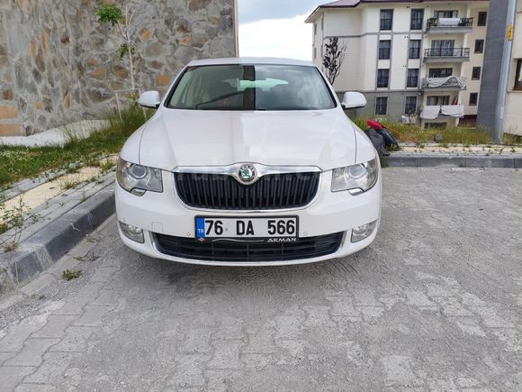 Sahibinden Skoda SuperB 1.6 TDI Elegance 2012 Model