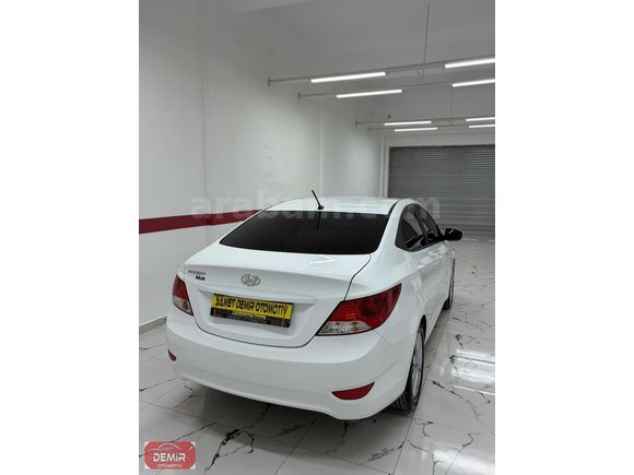 SAMET DEMİR OTOMOTİVDEN 85.000 KM DE HYUNDAİ ACCENT BLUE