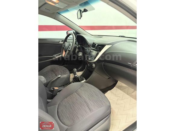 SAMET DEMİR OTOMOTİVDEN 85.000 KM DE HYUNDAİ ACCENT BLUE