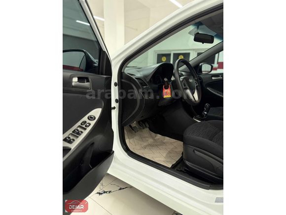 SAMET DEMİR OTOMOTİVDEN 85.000 KM DE HYUNDAİ ACCENT BLUE