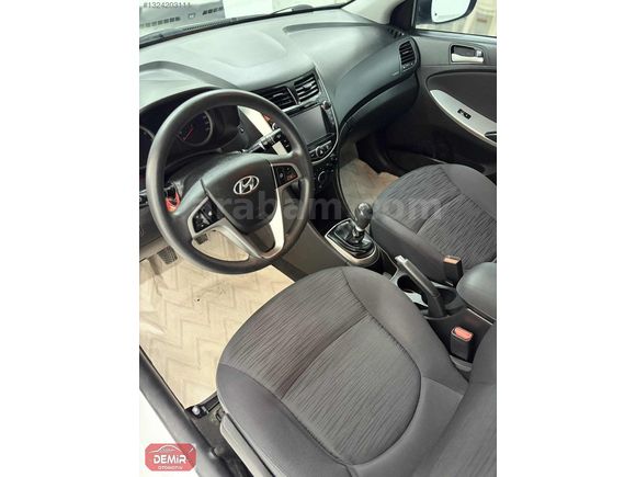 SAMET DEMİR OTOMOTİVDEN 85.000 KM DE HYUNDAİ ACCENT BLUE